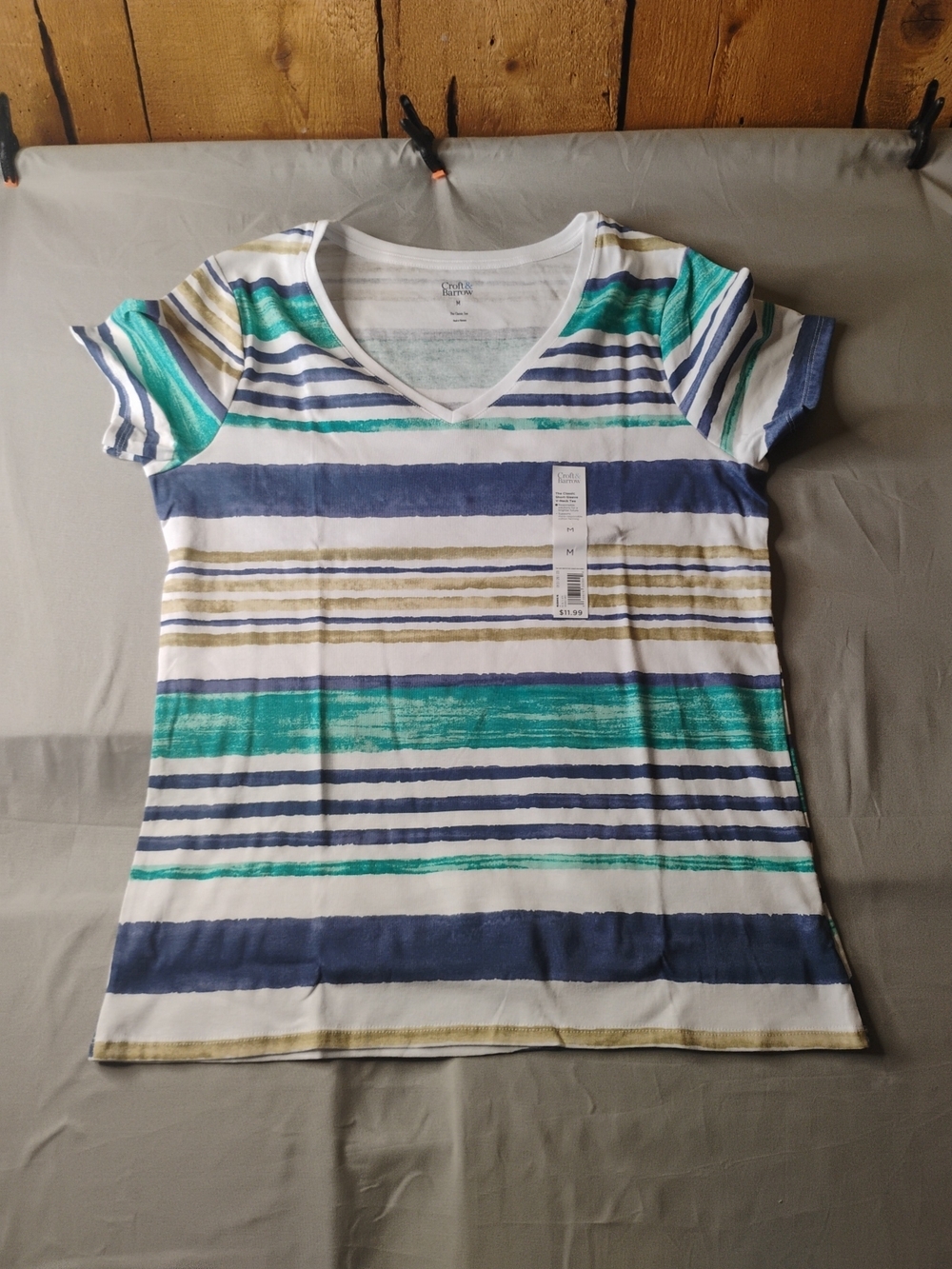 croft & barrow Women’s Short Sleeve V-Neck Striped Tee in White, Blue, Green